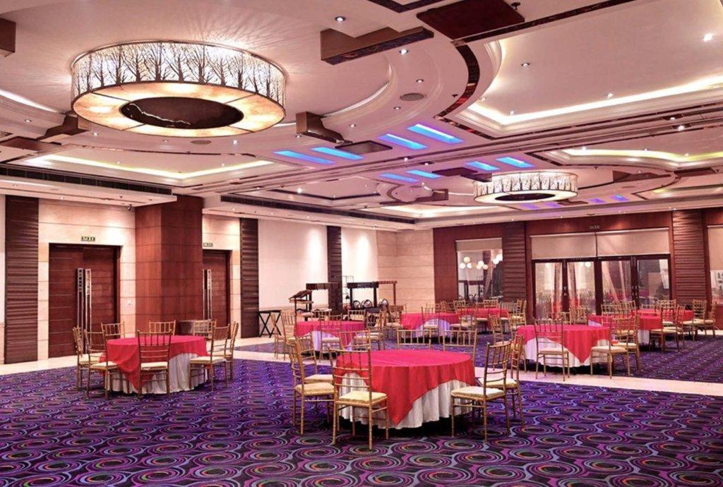 Club Florence Gurgaon Esterno foto